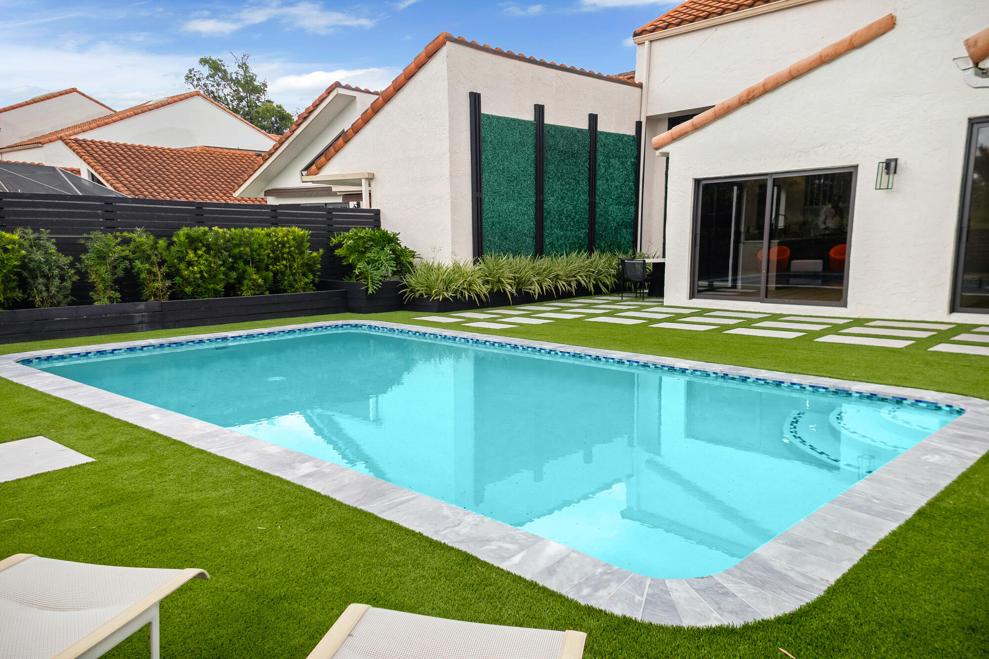 2435 Windsor Way Court