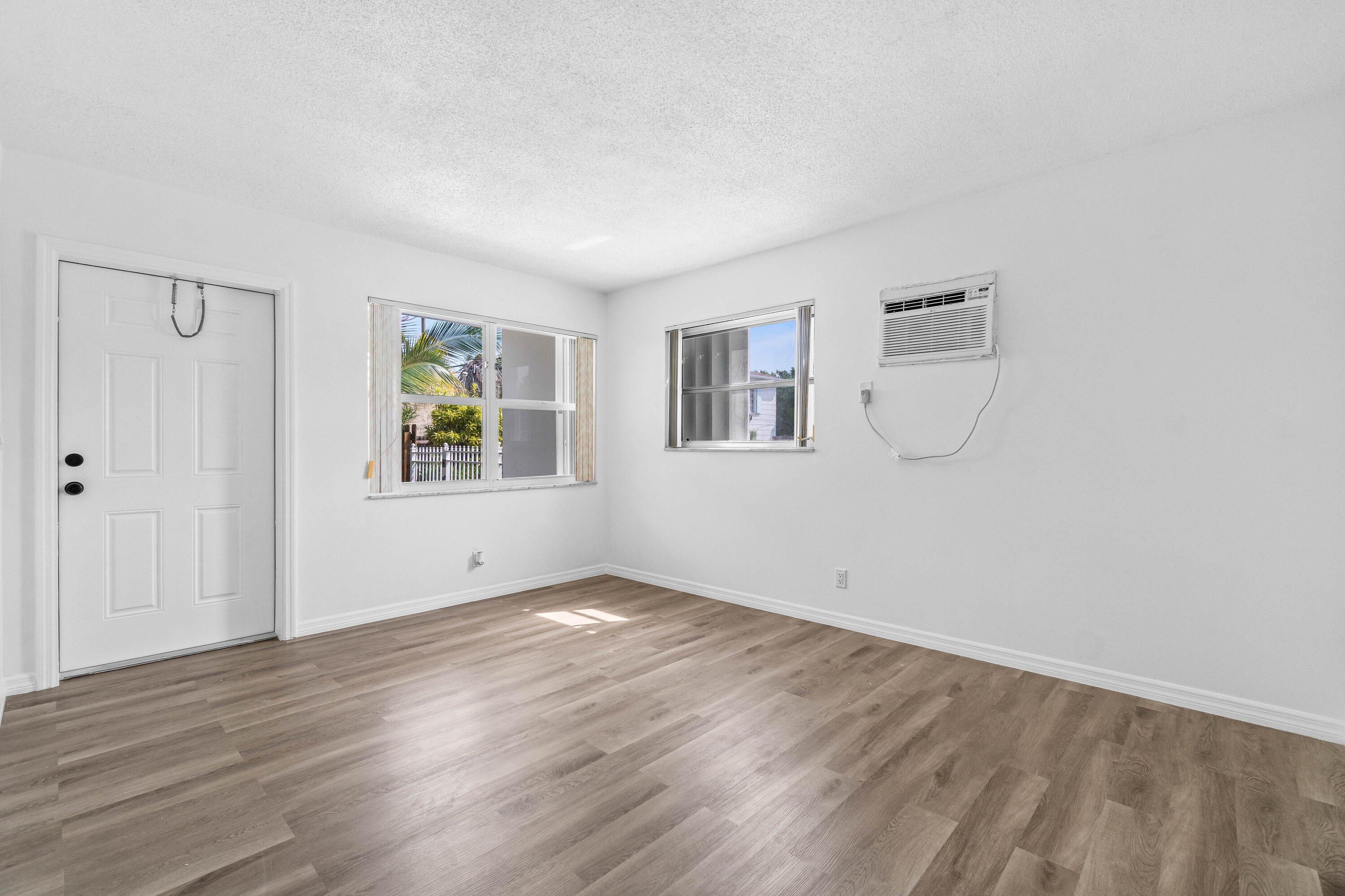 310 N K Street 3