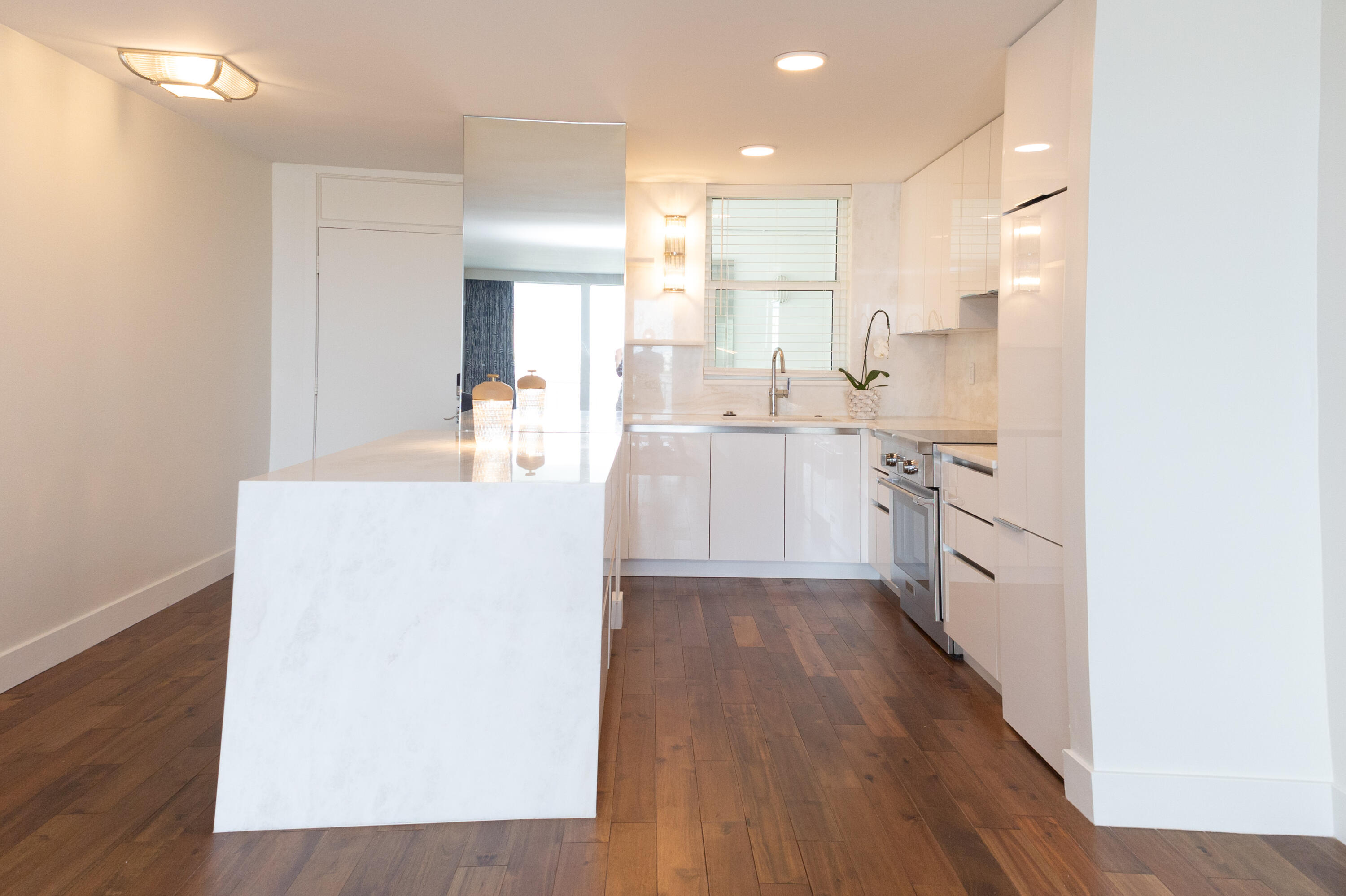 917 N Flagler Drive 409