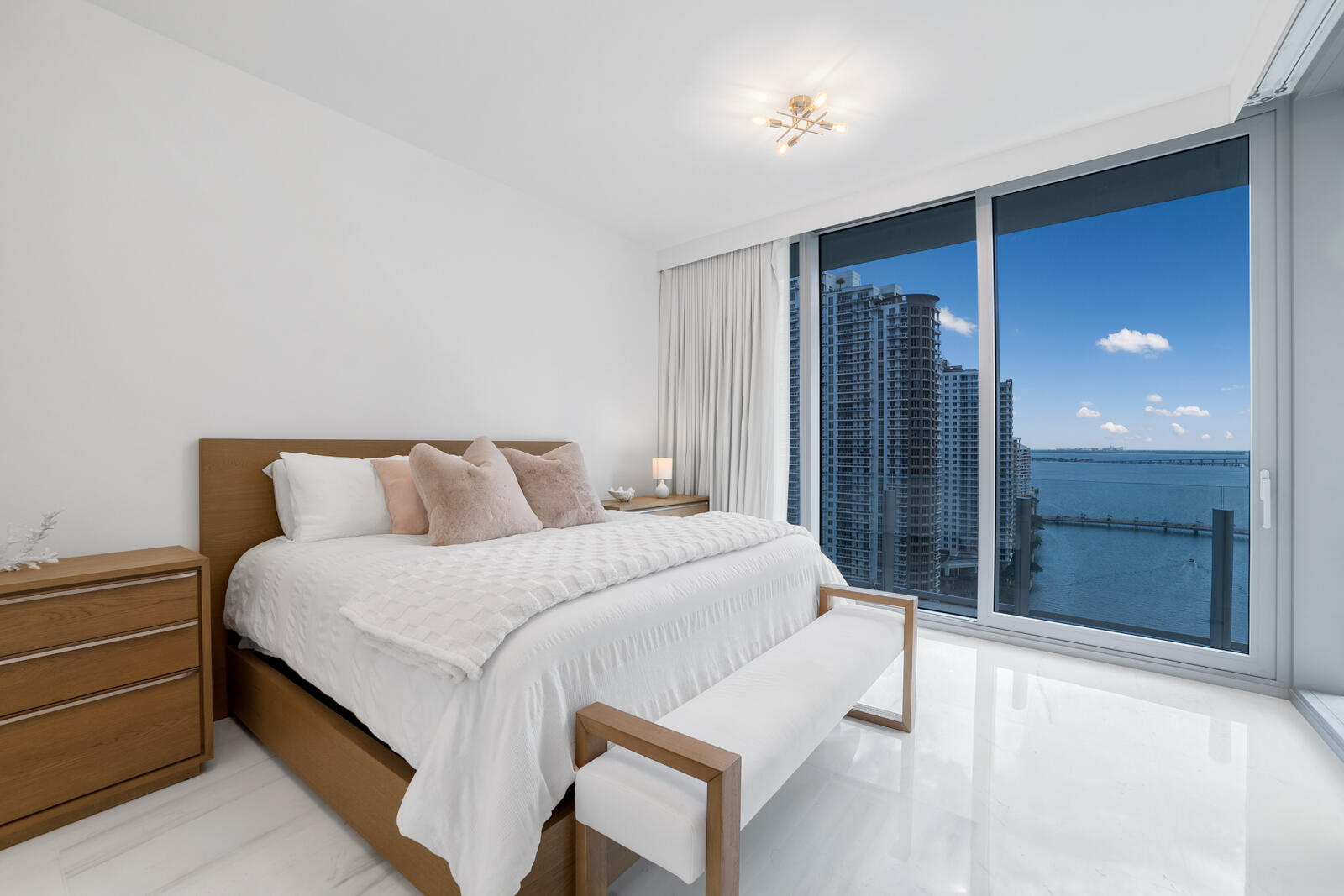 300 Biscayne Boulevard Way 2004