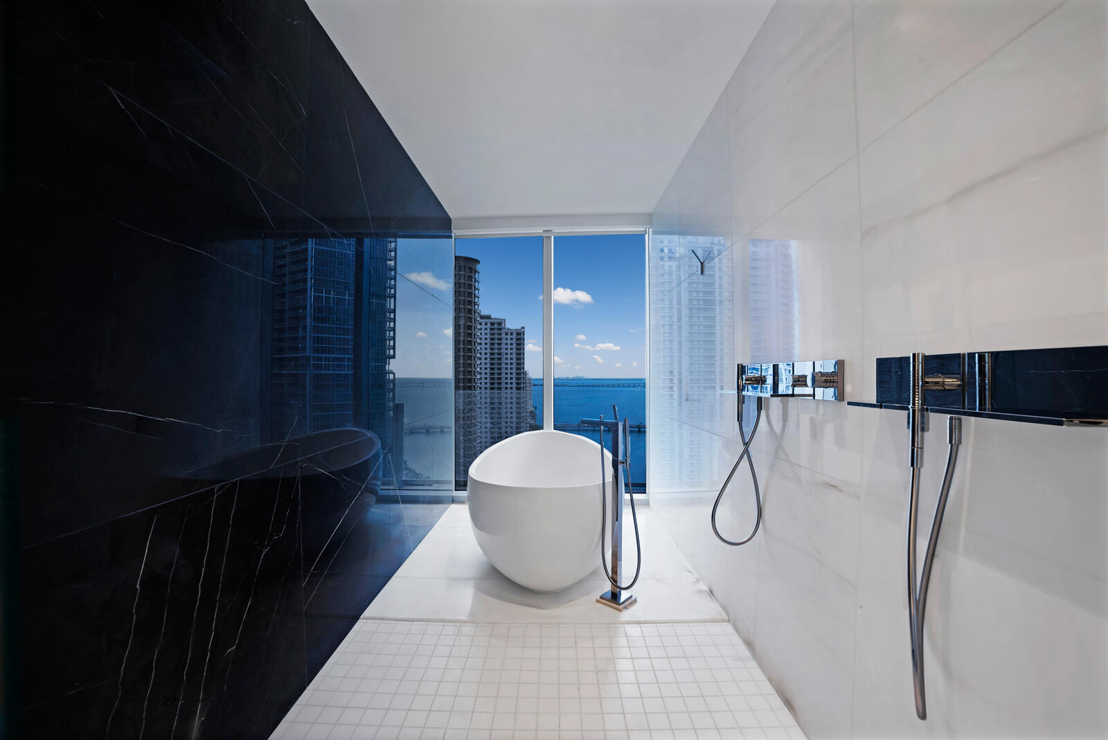 300 Biscayne Boulevard Way 2004