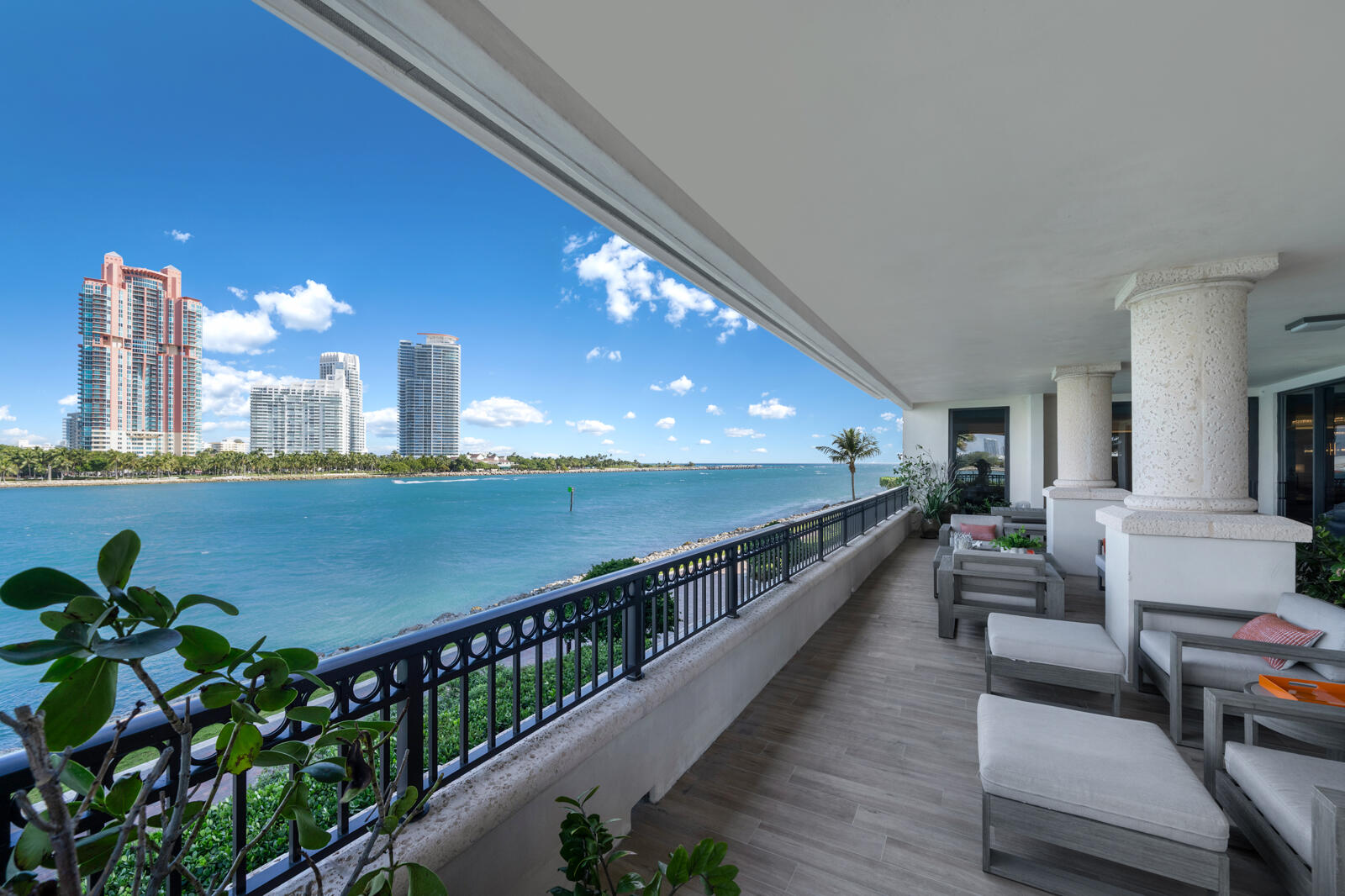6800 Fisher Island Drive 6823