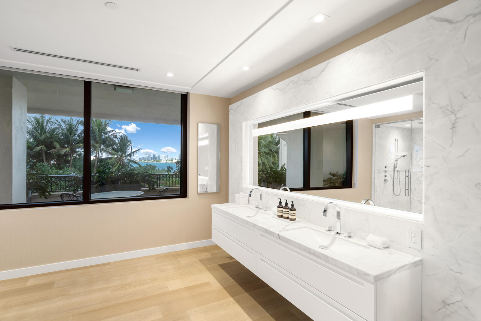 6800 Fisher Island Drive 6823