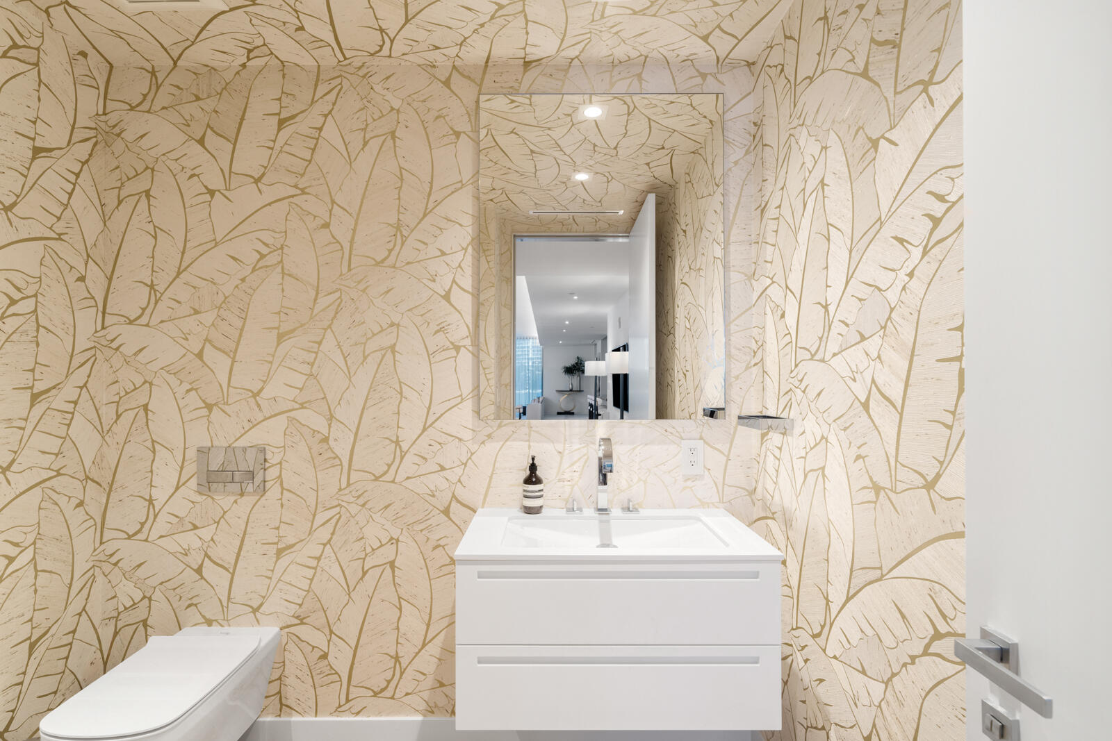 6800 Fisher Island Drive 6823