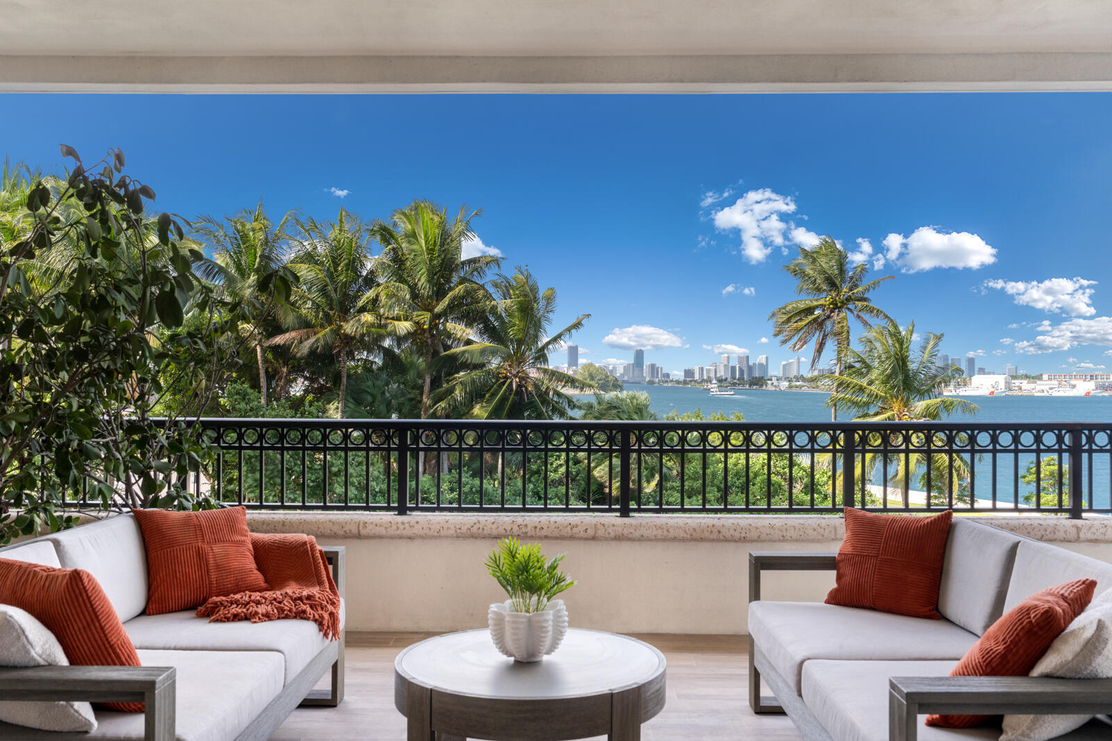 6800 Fisher Island Drive 6823