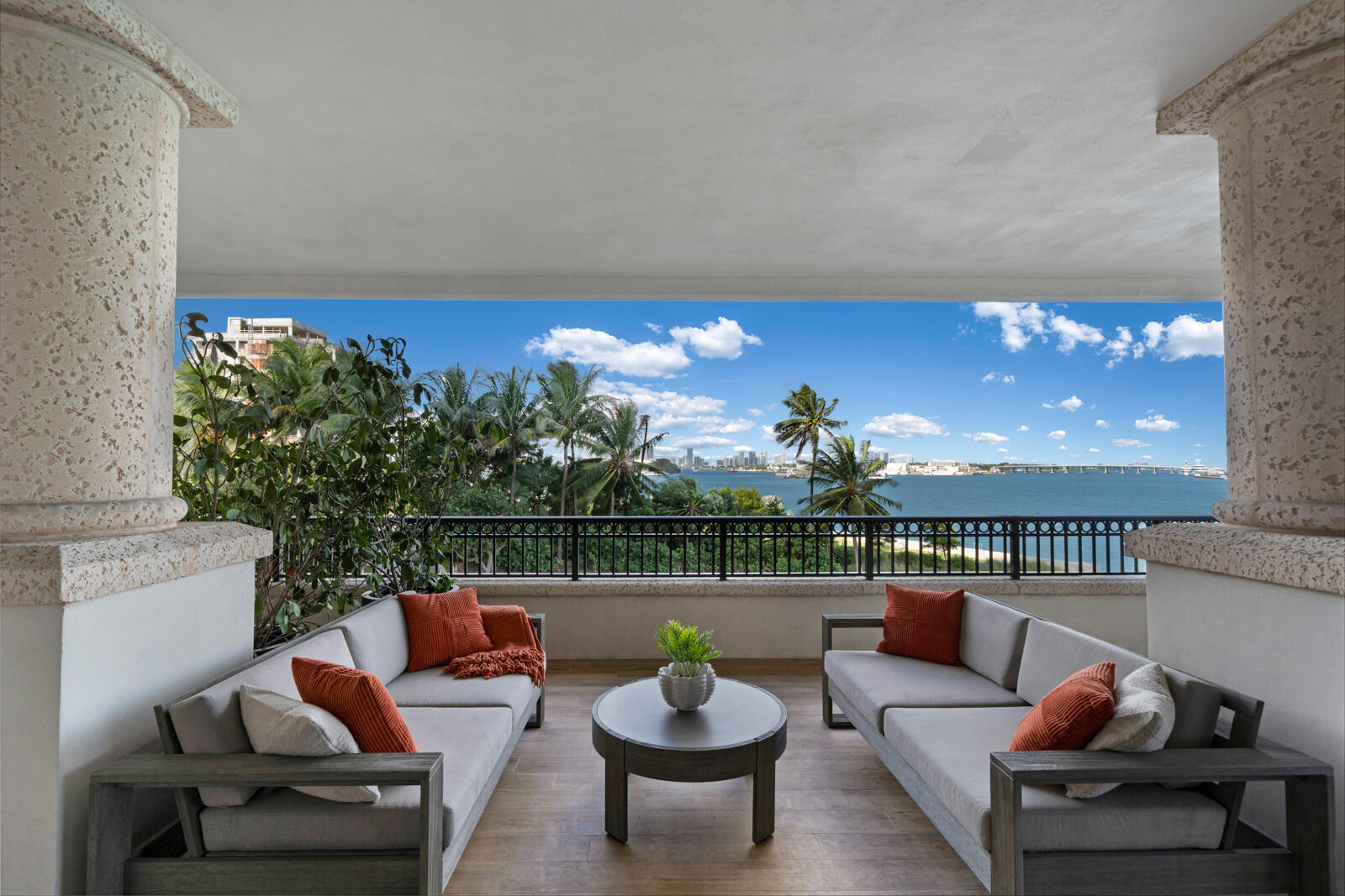 6800 Fisher Island Drive 6823