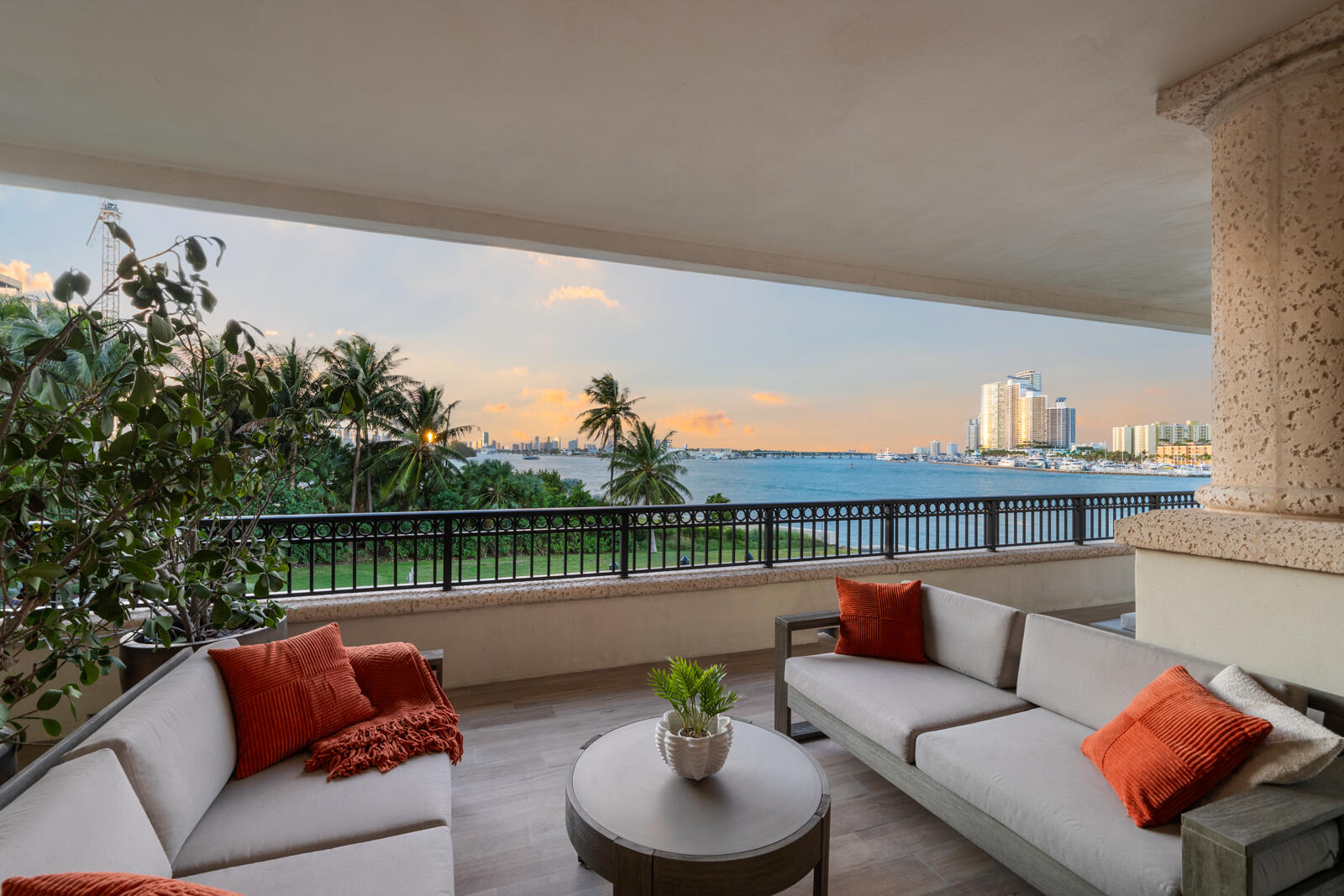 6800 Fisher Island Drive 6823