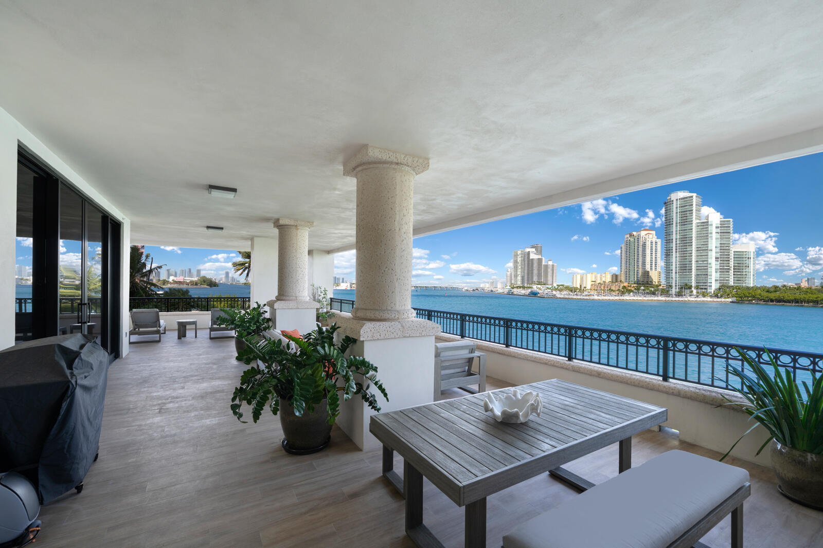 6800 Fisher Island Drive 6823