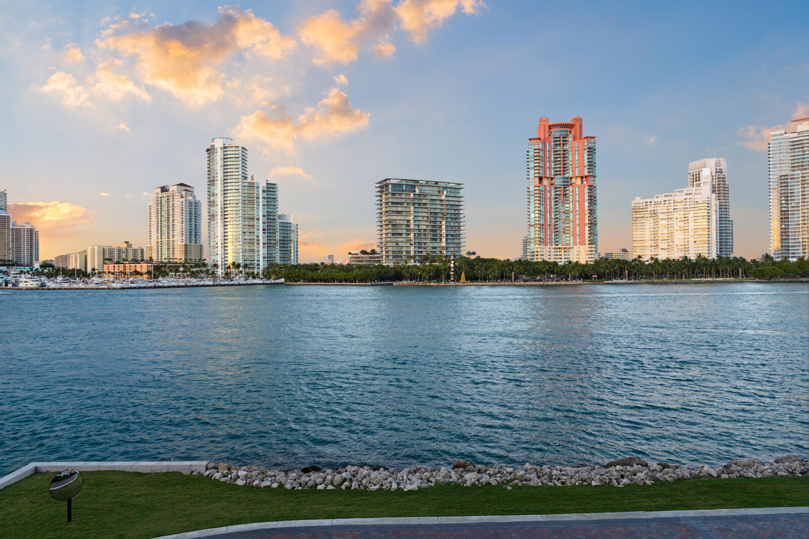 6800 Fisher Island Drive 6823