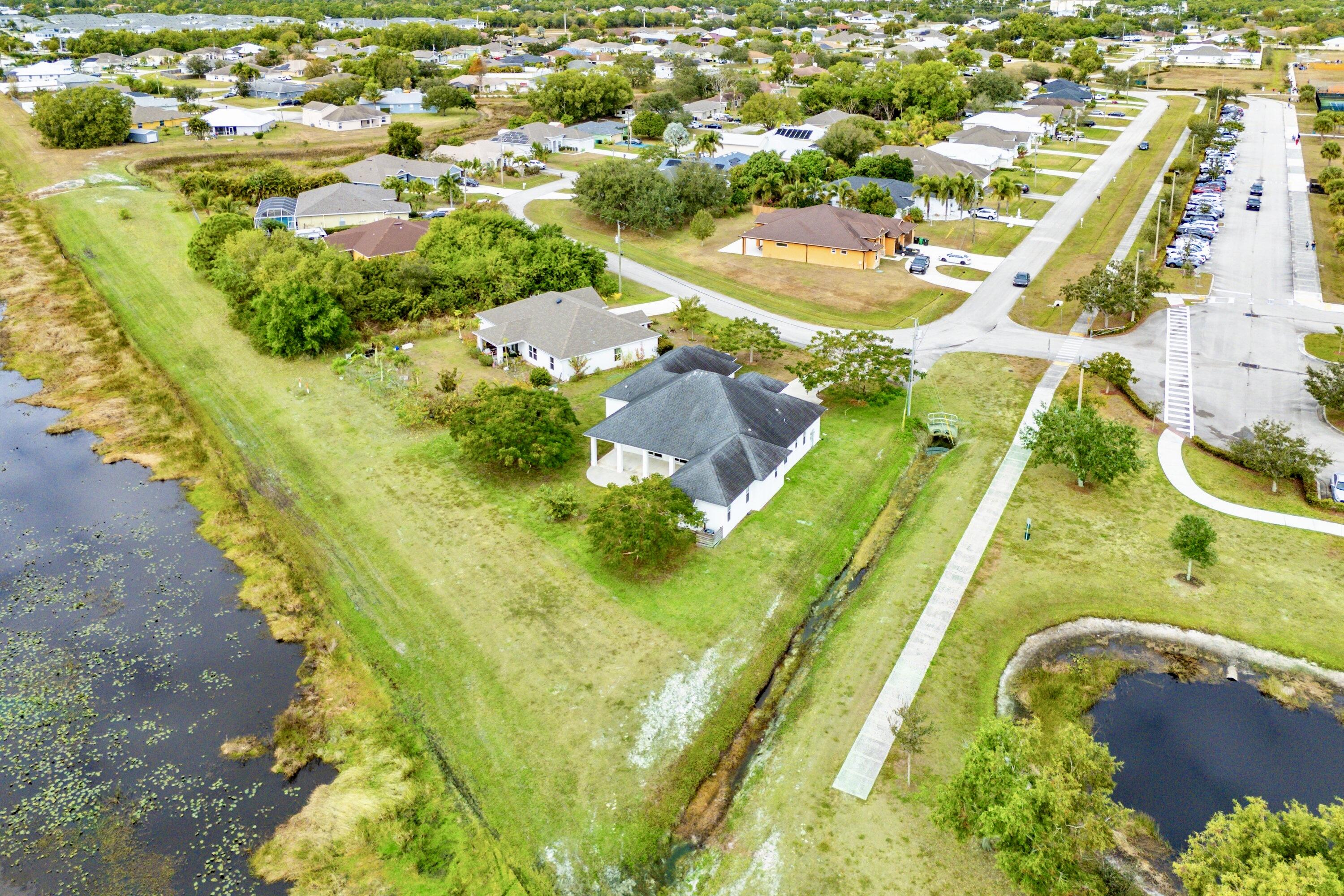 5268 NW Gamma Street, Port St. Lucie