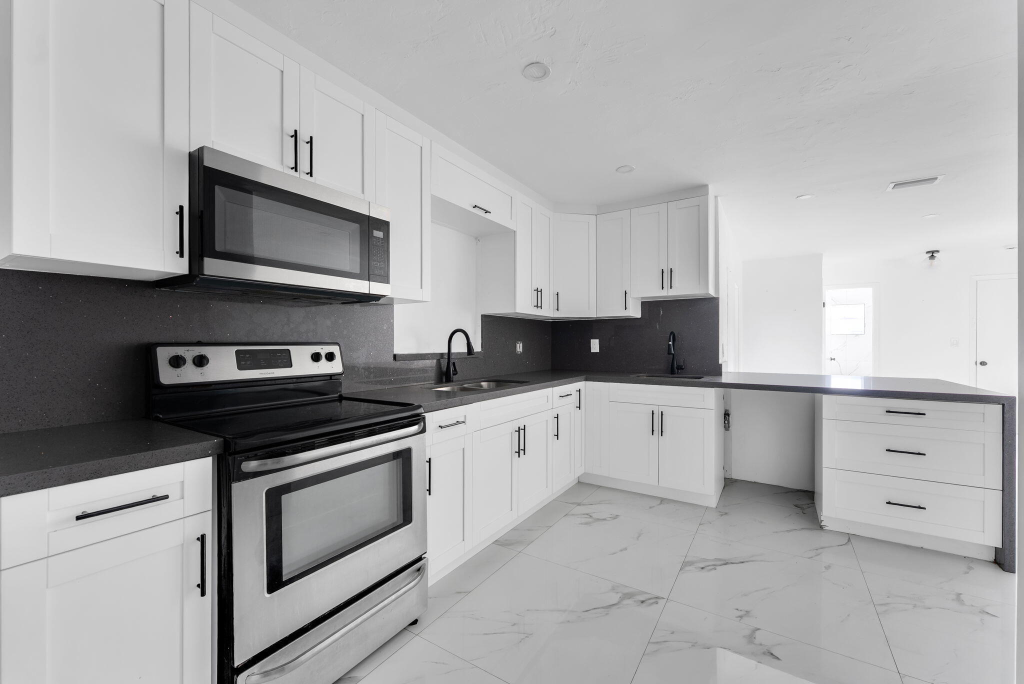 10213 SW 51st Street Street