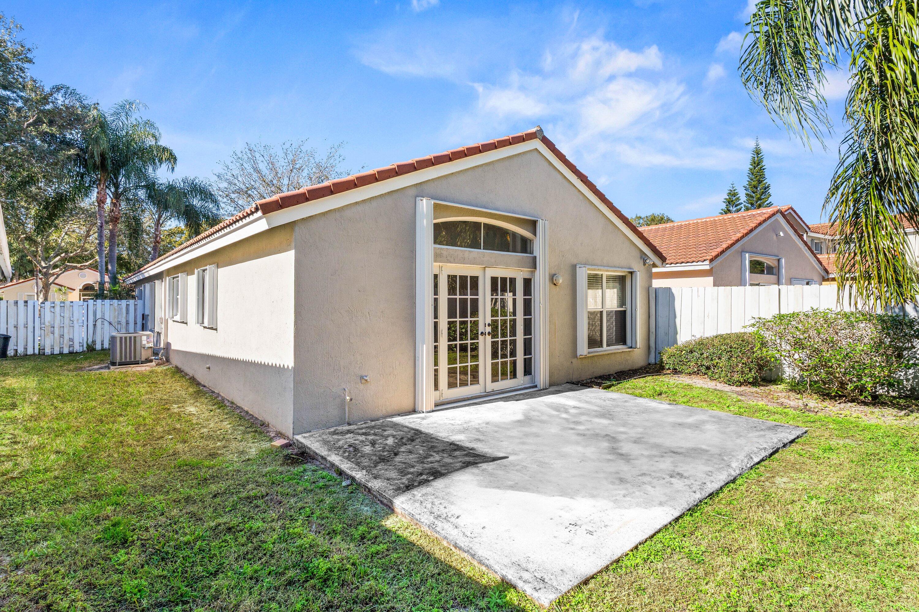 6680 Green Island Circle