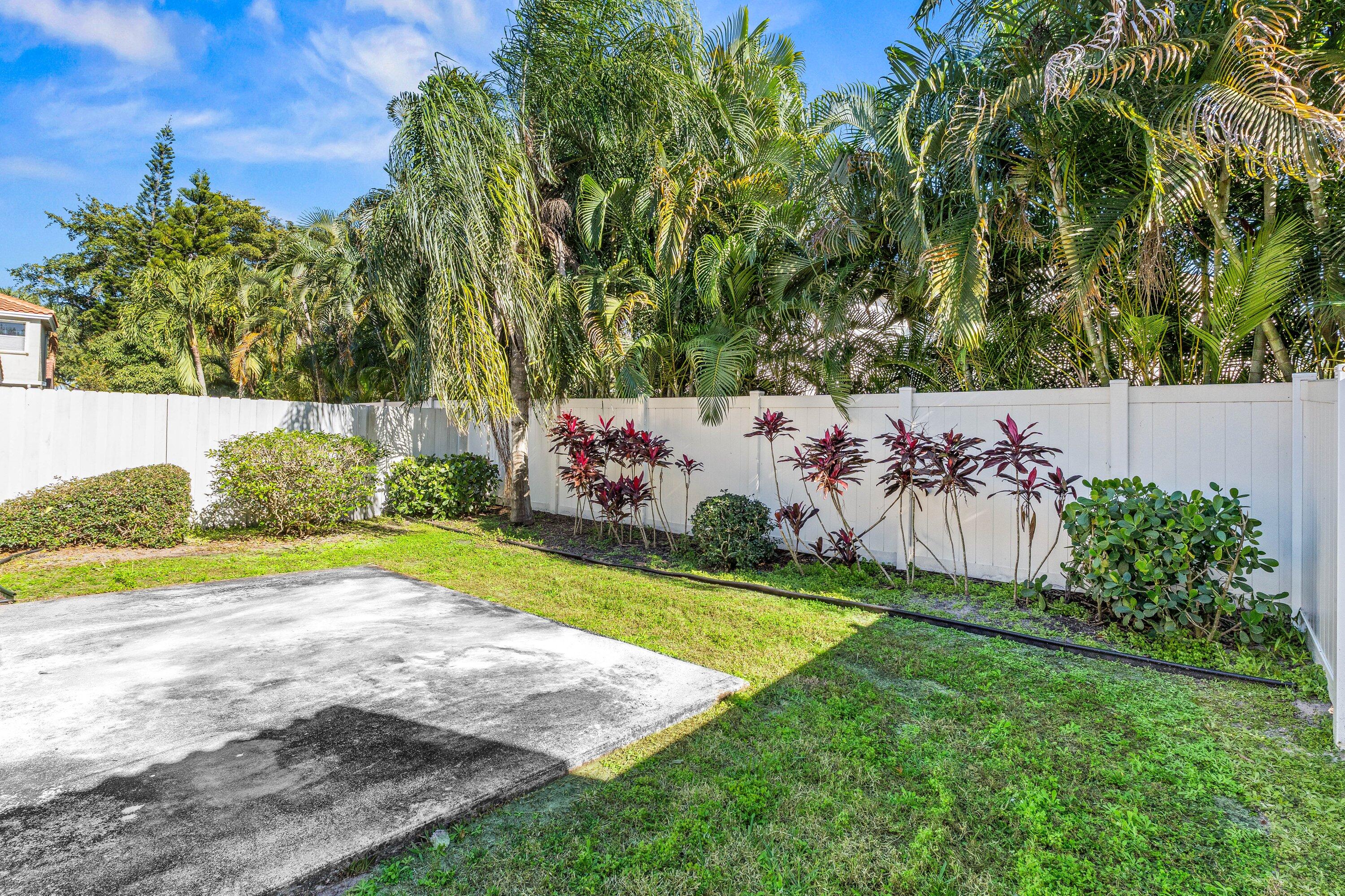 6680 Green Island Circle