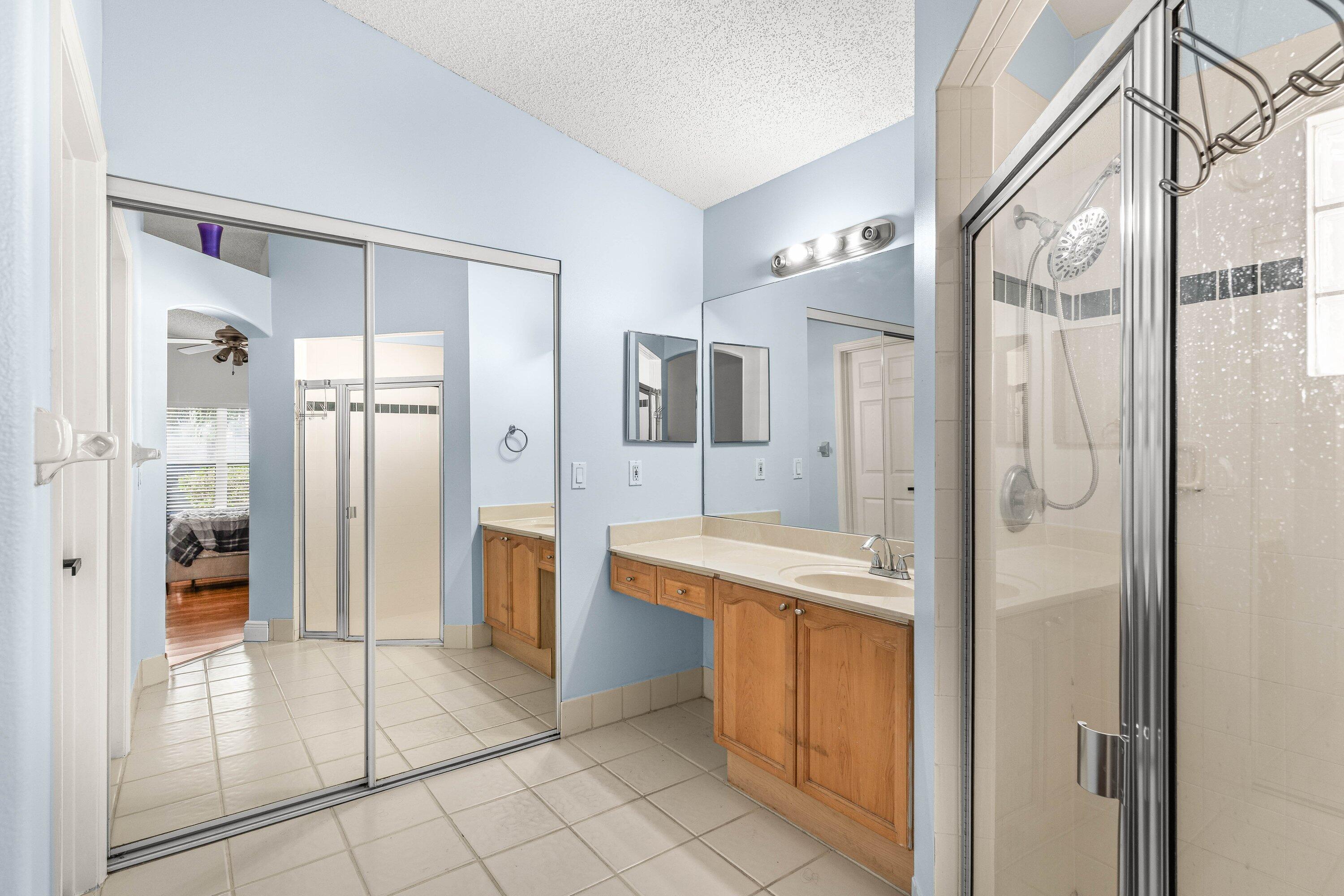 6680 Green Island Circle