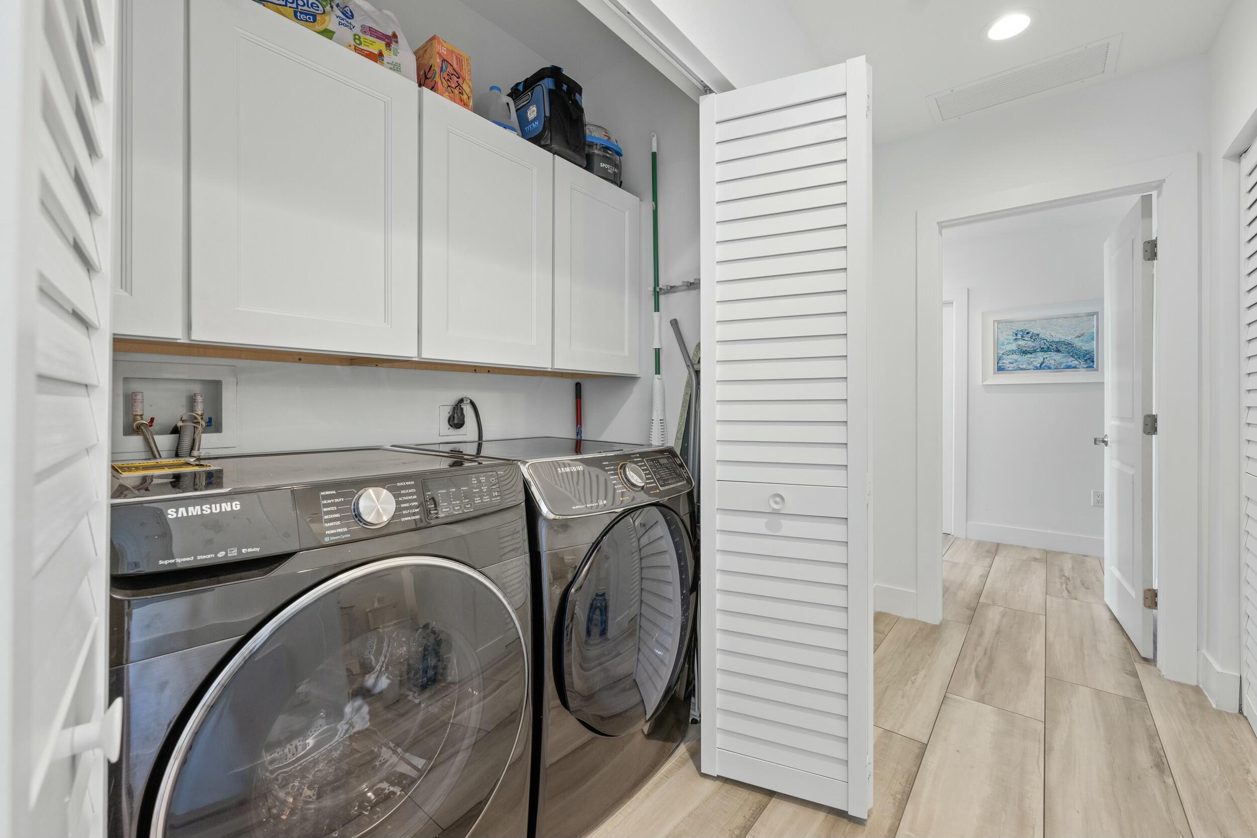 410 Evernia Street 807