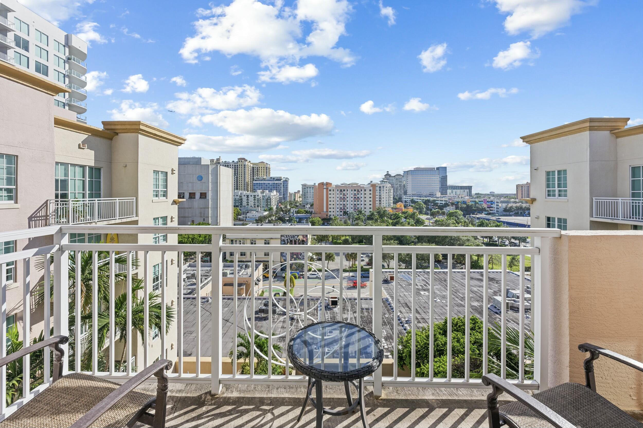 410 Evernia Street 807