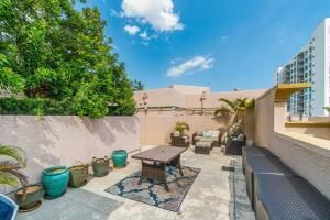 410 Evernia Street 807
