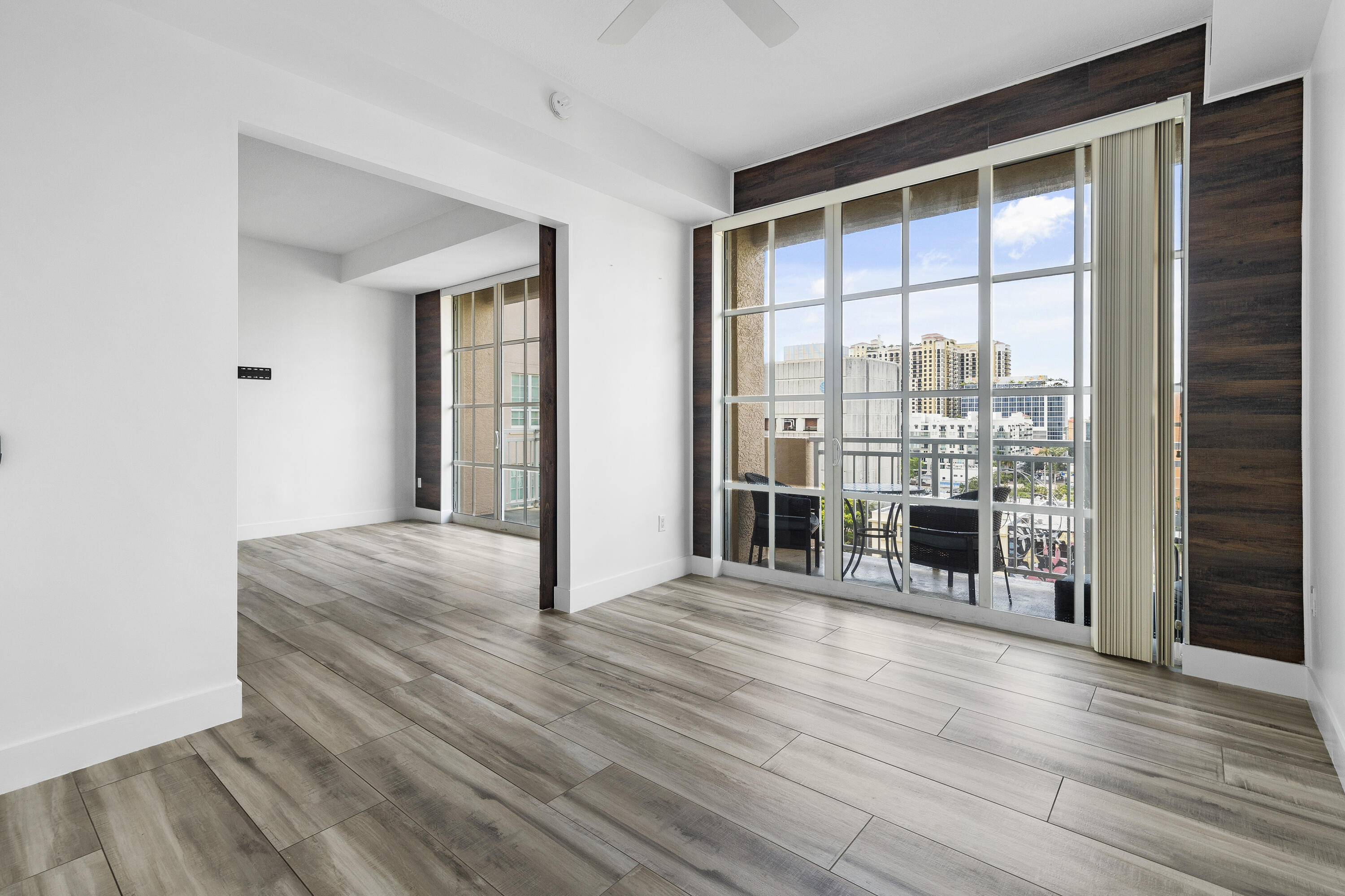 410 Evernia Street 807