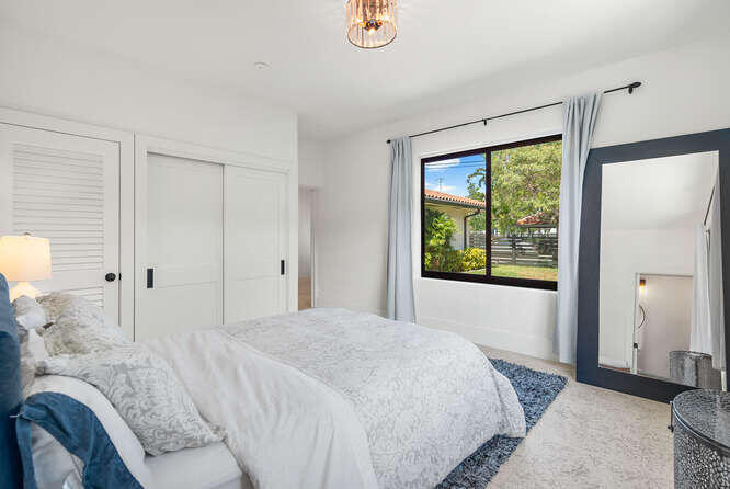 7820 Hawthorne Avenue