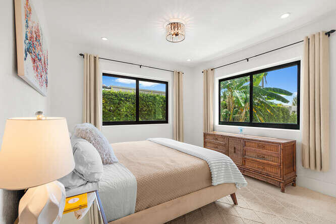 7820 Hawthorne Avenue