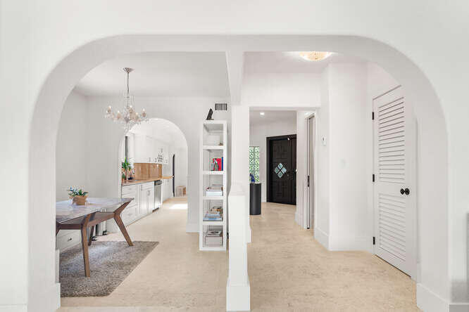 7820 Hawthorne Avenue