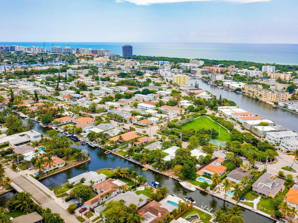 7820 Hawthorne Avenue