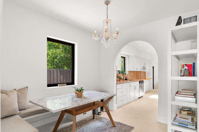 7820 Hawthorne Avenue