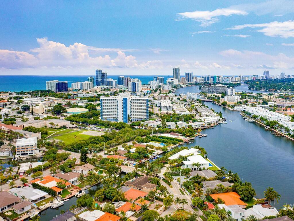 7820 Hawthorne Avenue