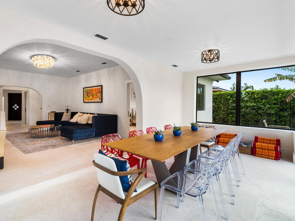 7820 Hawthorne Avenue