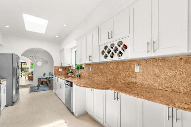 7820 Hawthorne Avenue