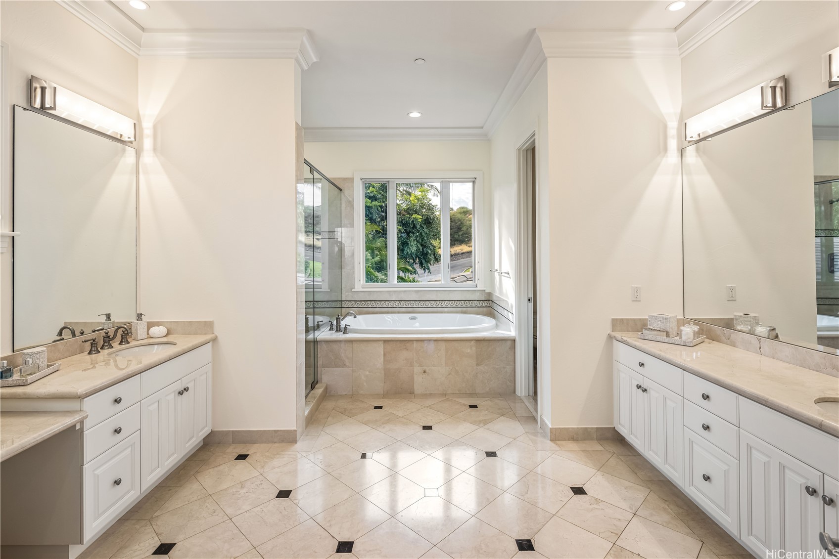 10B Uhaloa Place 7B
