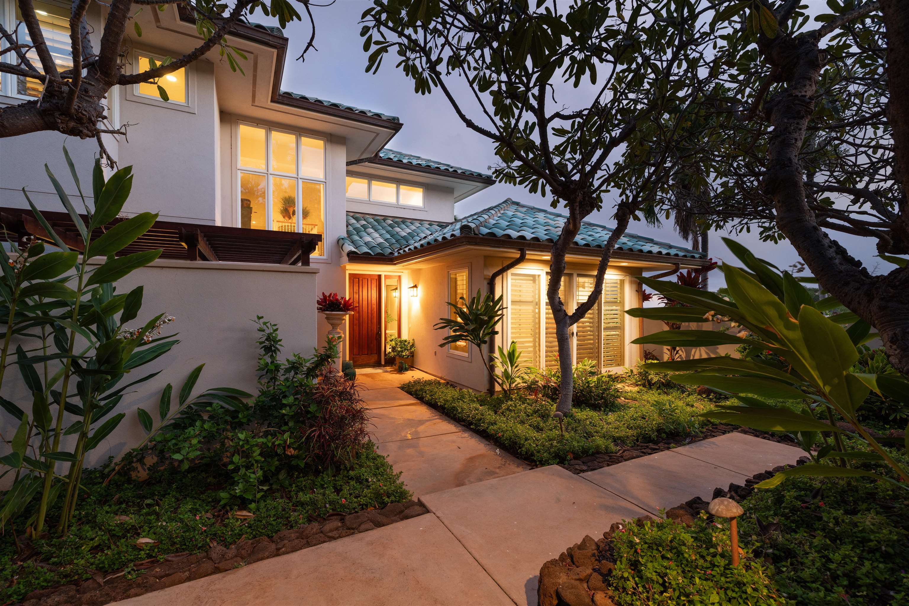 57 Polihua Pl Unit: 12D