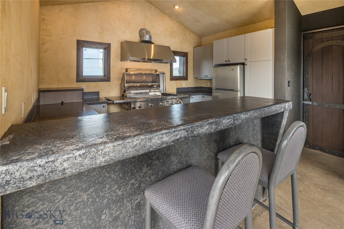 665 Wilson Butte Road