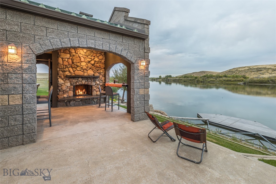 665 Wilson Butte Road
