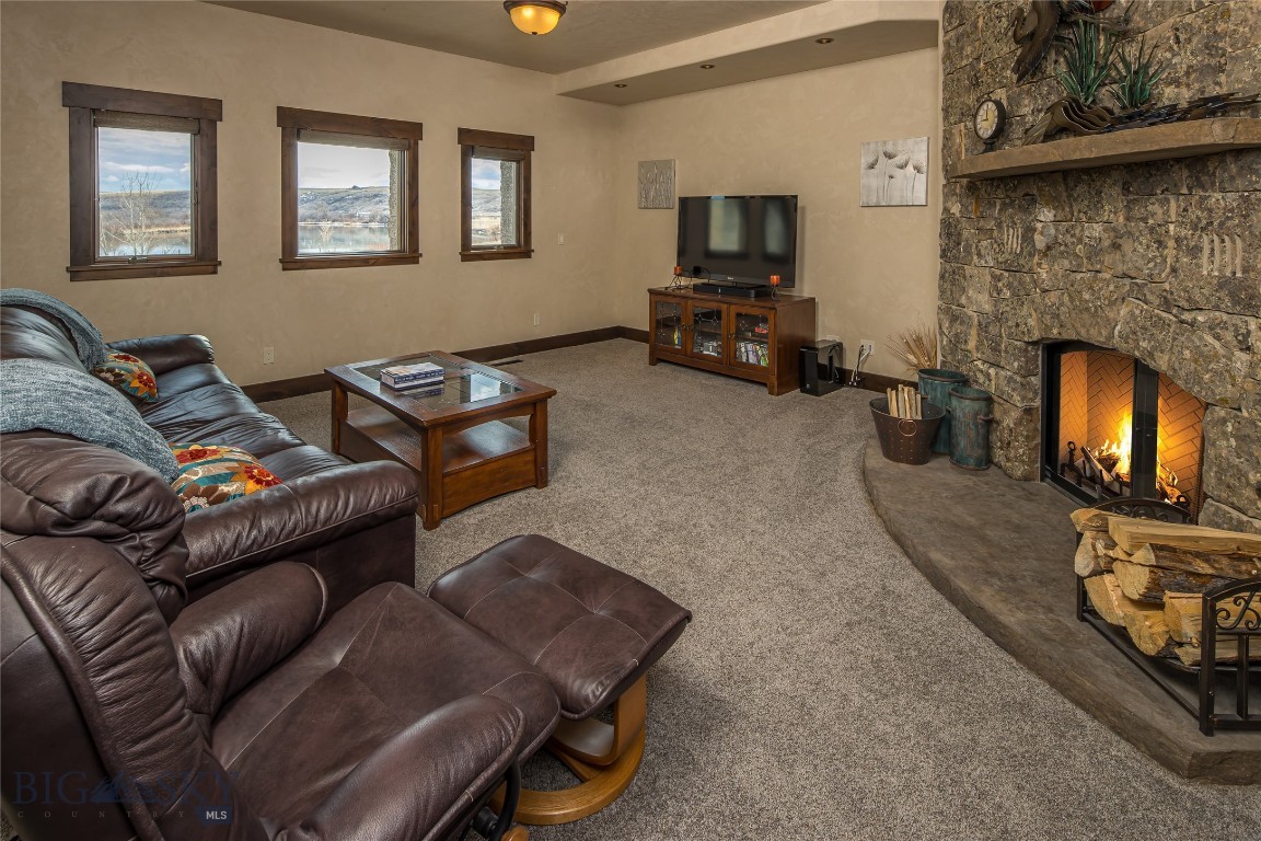 665 Wilson Butte Road