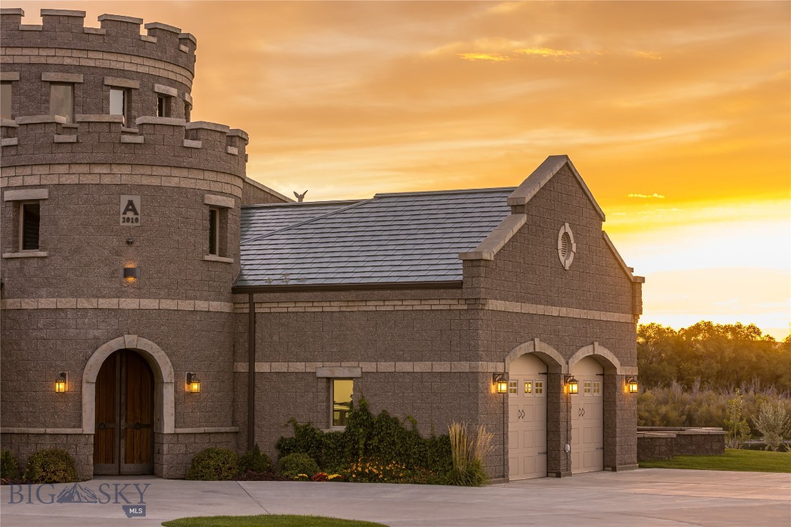 665 Wilson Butte Road