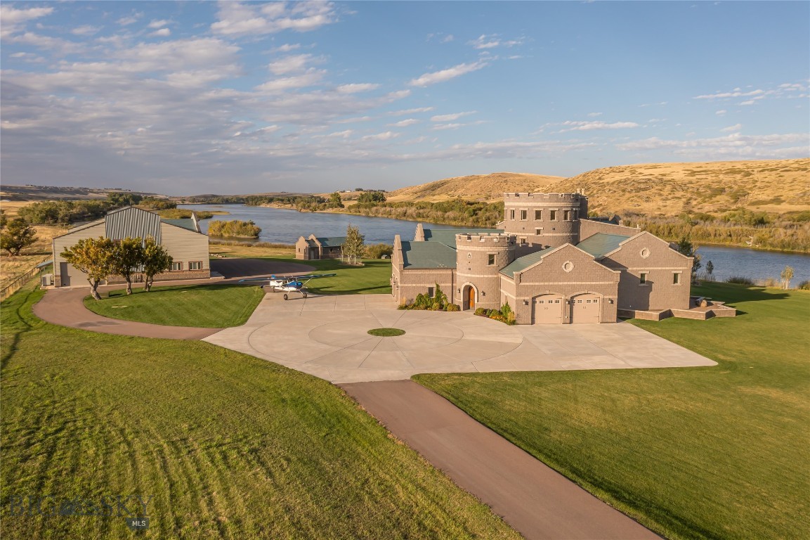 665 Wilson Butte Road