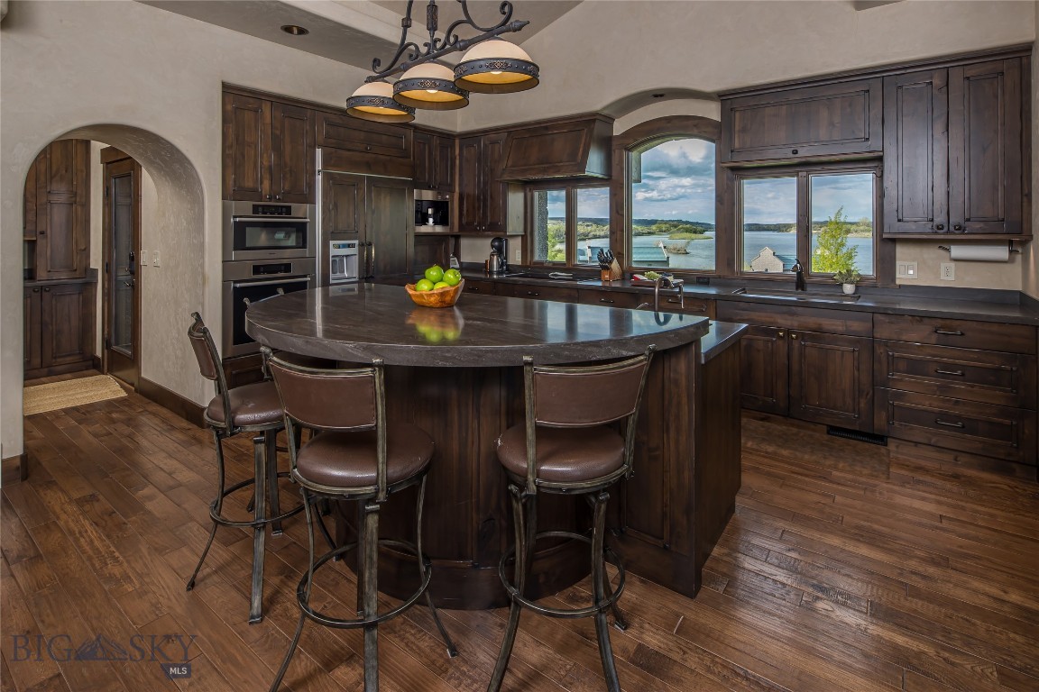 665 Wilson Butte Road