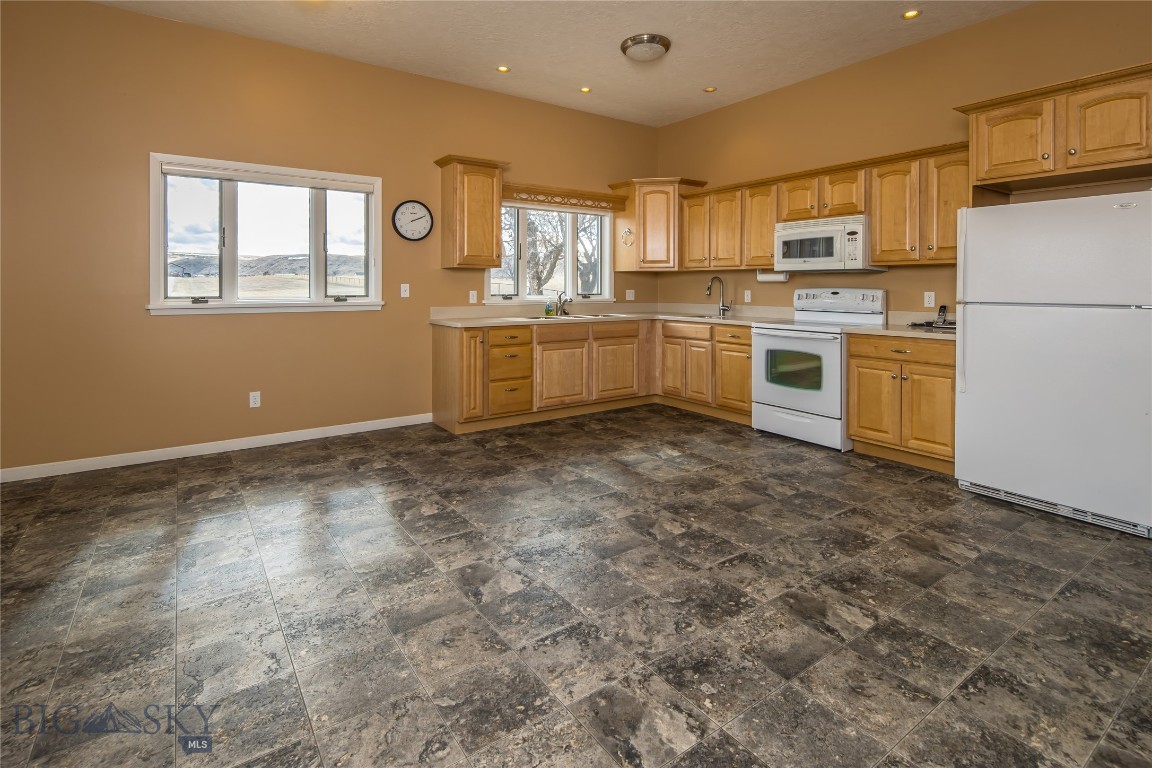 665 Wilson Butte Road