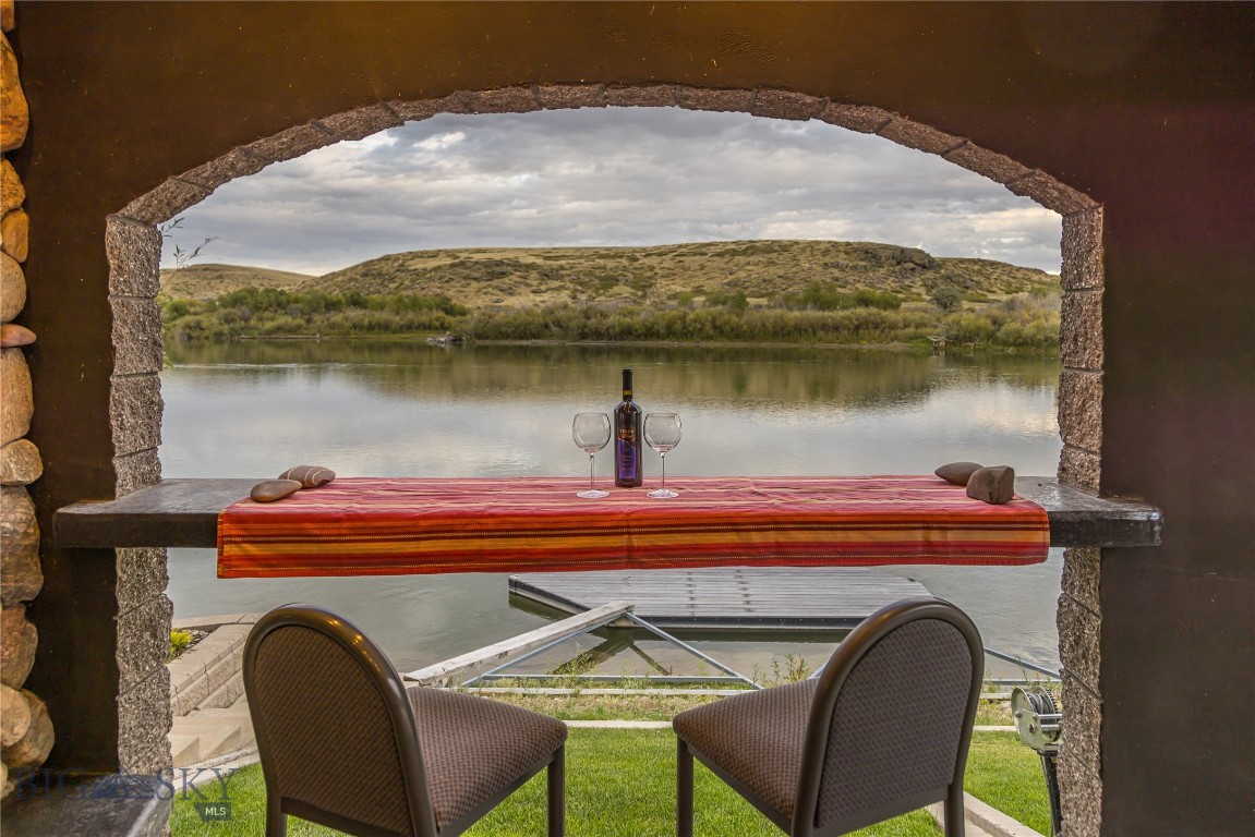 665 Wilson Butte Road