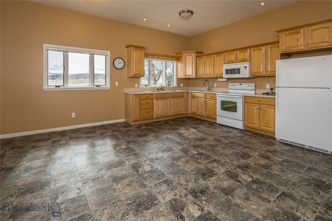 665 Wilson Butte Road