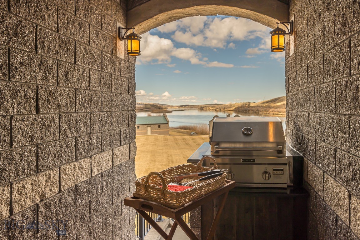 665 Wilson Butte Road