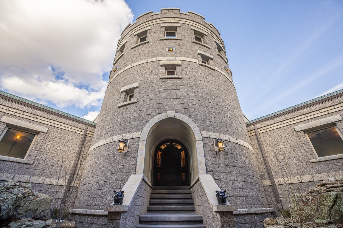 665 Wilson Butte Road