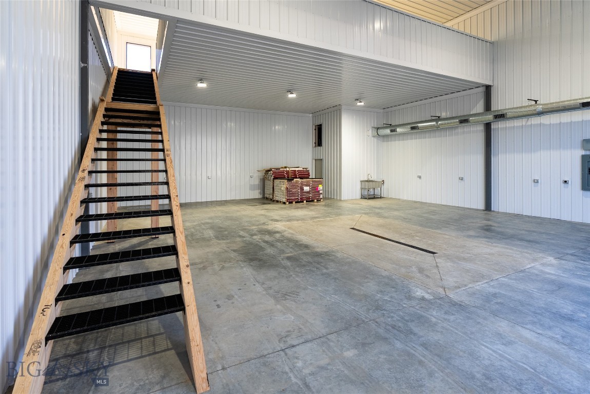 17 Blacksmith Loop E