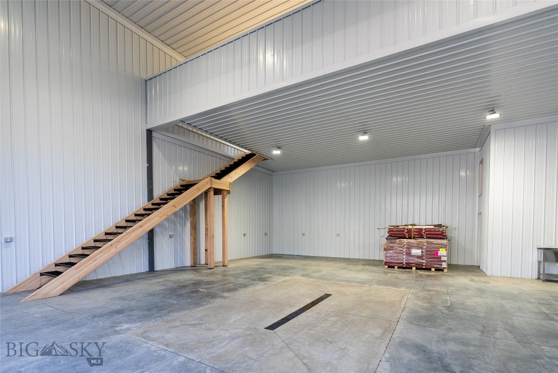 17 Blacksmith Loop E