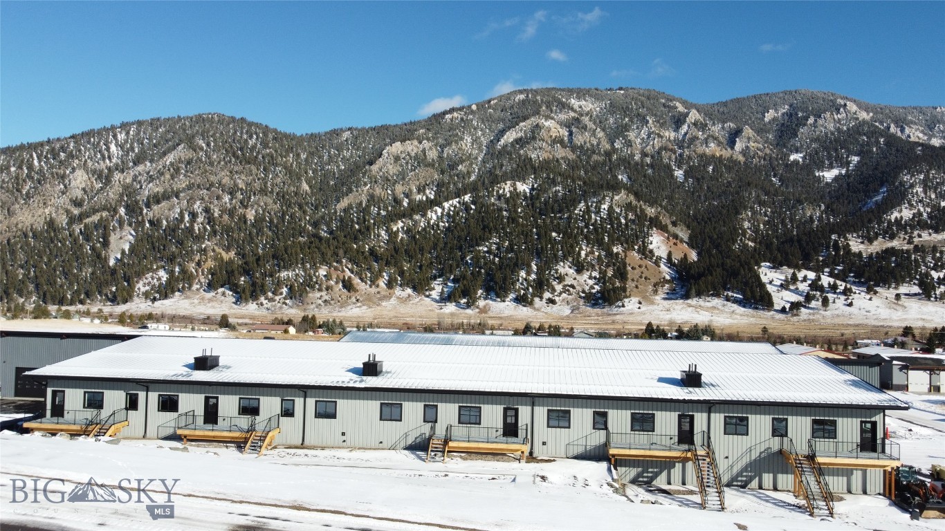 17 Blacksmith Loop E