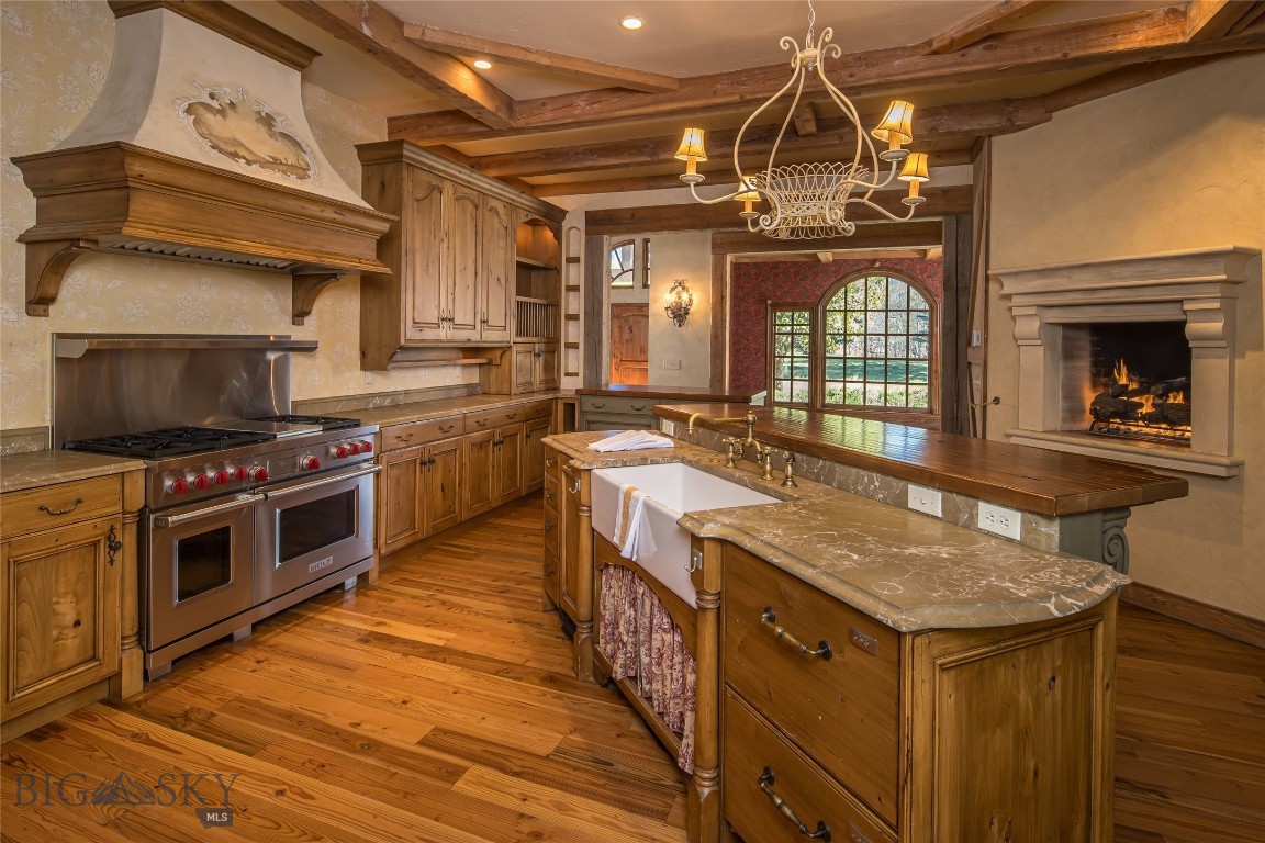 10669 Gee Norman Road