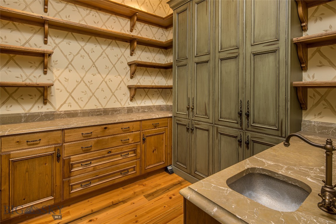 10669 Gee Norman Road