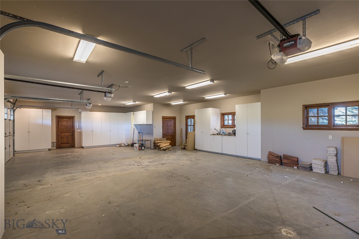 10669 Gee Norman Road