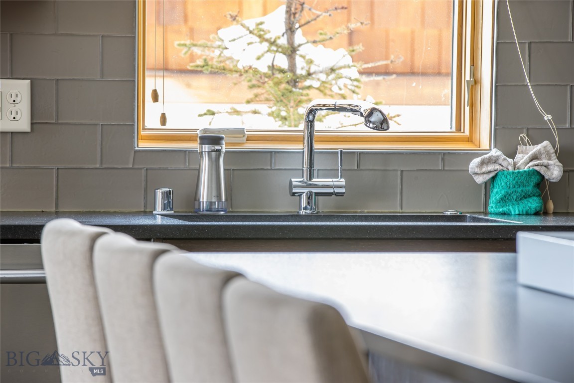 21 Black Eagle Road, Unit 23